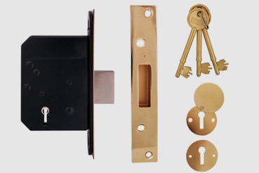 Deadlock Installation by Studley master locksmith 